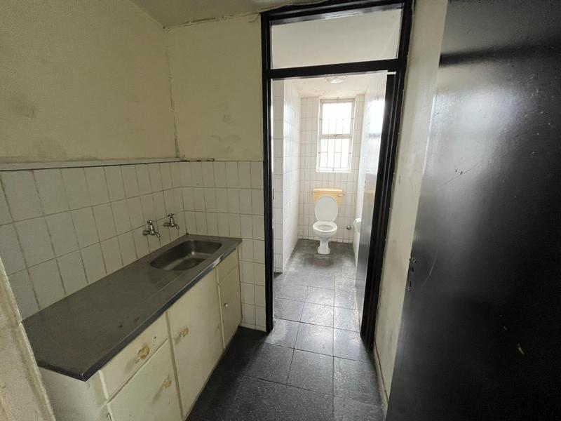 To Let Commercial Property for Rent in Montague Gardens Western Cape